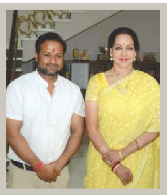 Kalpesh Bhadauria with Hema Malini ji at the installation site